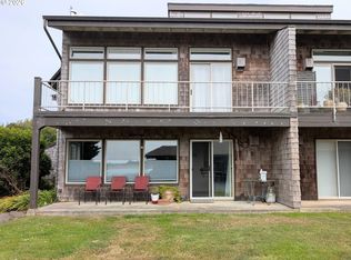 1070 Bay St APT 22, Florence, OR 97439