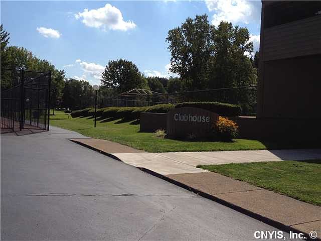 2nd image of 49 Watertree Dr