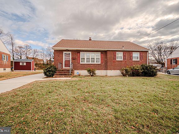 2nd image of 32 Glover Cir