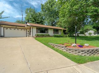 4700 Forman Rd, Saint Louis, MO 63123