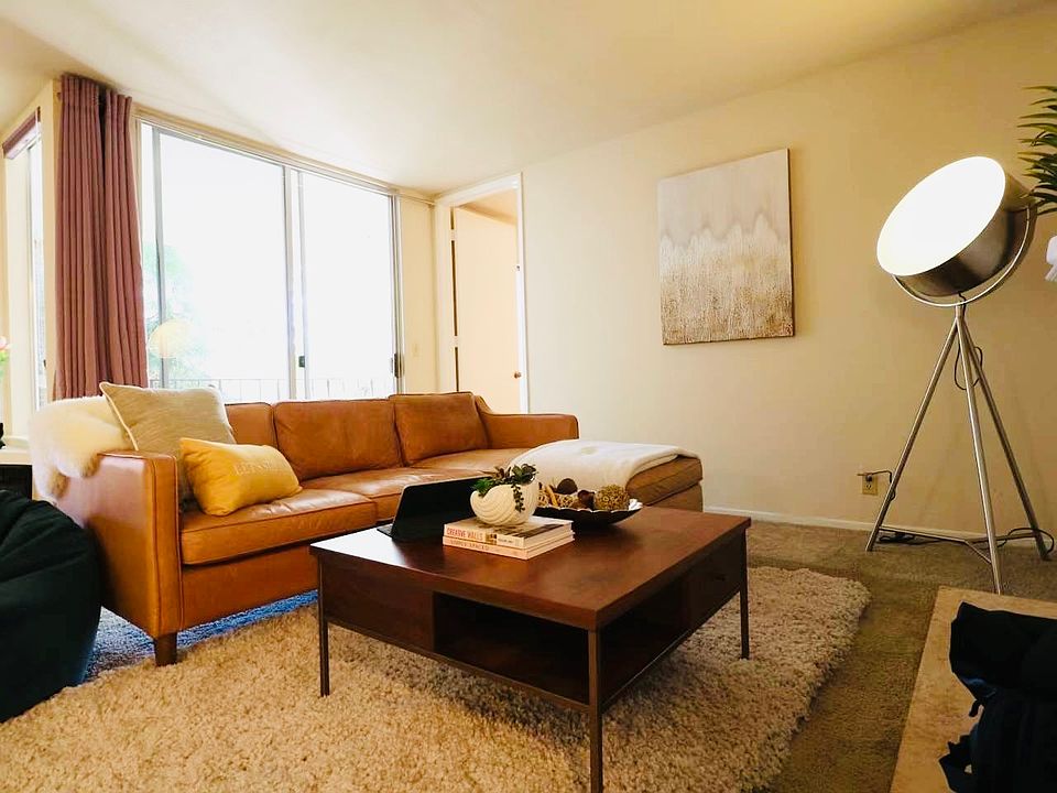 1st image of 1943 Mount Vernon Ct APT 204