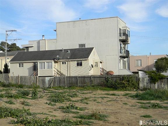 4th image of 319 Thornton Ave