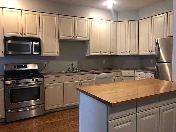 5th image of 4148 N Ashland Ave APT 1