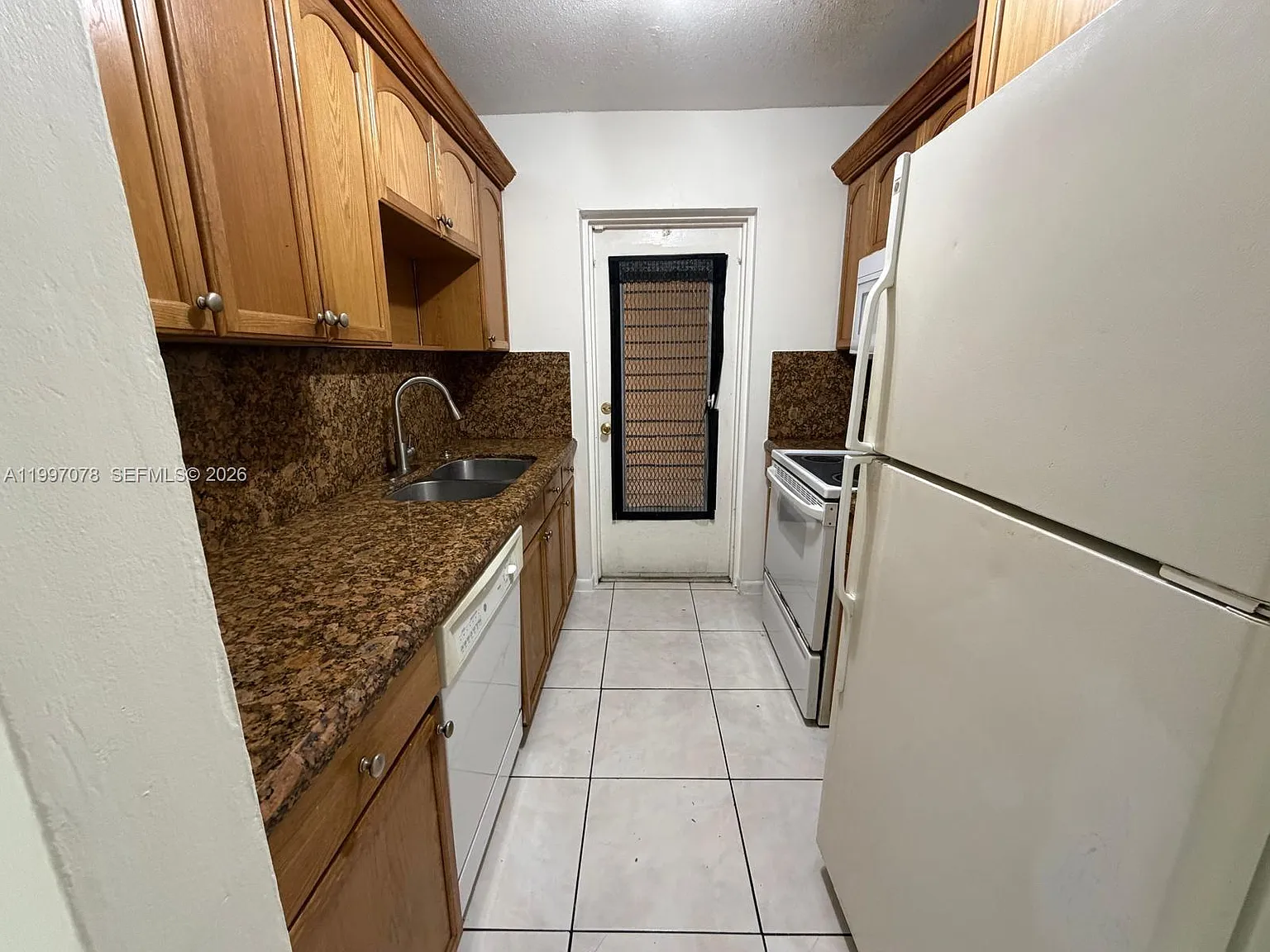 Golfview Arms Inc Condo — Photo 4