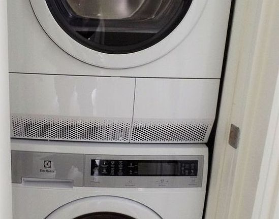 5th image of 244 E 75th St APT 3C