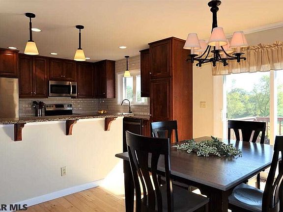 5th image of 148 Hillrise Dr