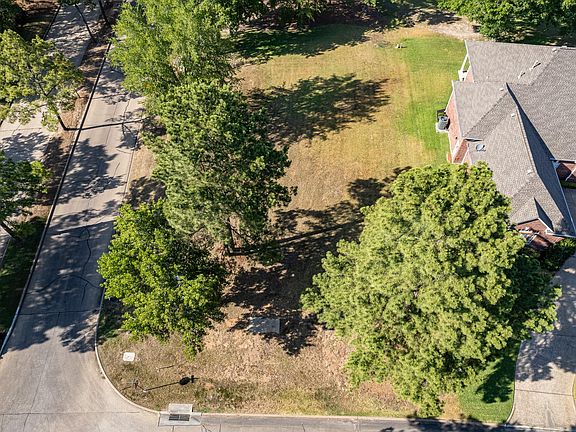 2nd image of 1167 Bentwater Dr