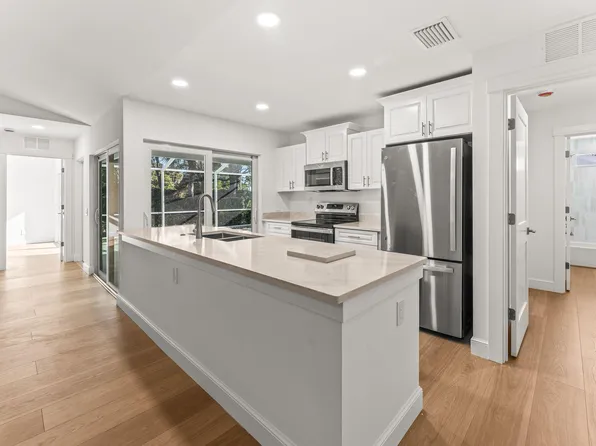 3702 Water Oak Court, Palm Beach Gardens, FL 33410