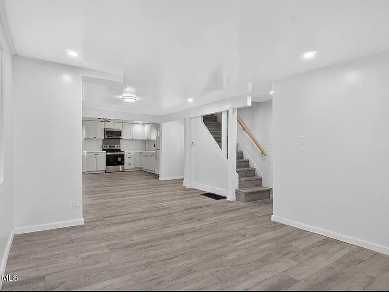 1809 Ridge Rd — Photo 16