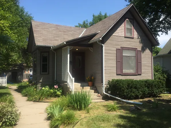 2016 15th St, Columbus, NE 68601