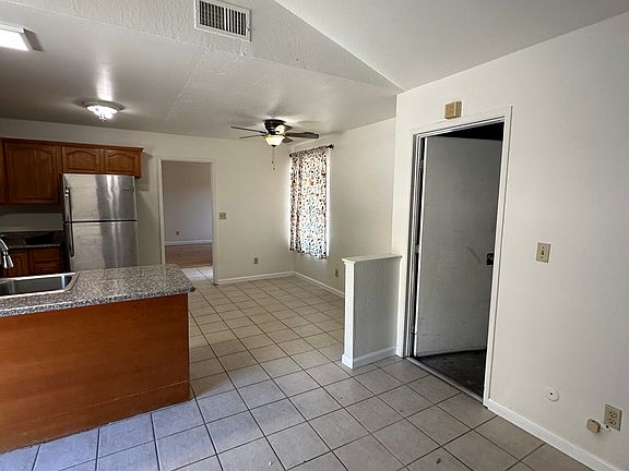 3rd image of 124 Peach St