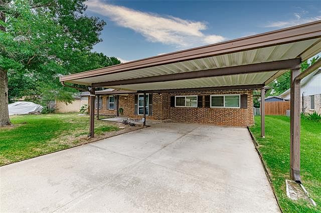 1st image of 7924 Donegal Ln
