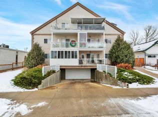 4612 NW 50th Ave #204, Innisfail, AB T4G 1M9