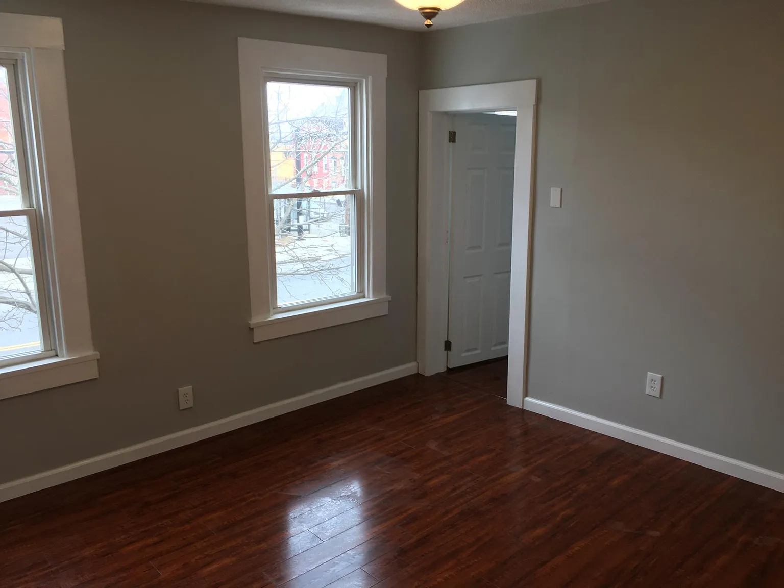 328 Washington Ave — Photo 4