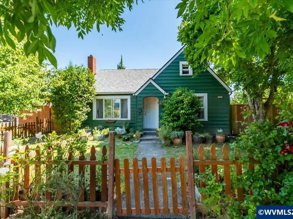 4198 Market St NE, Salem, OR 97301