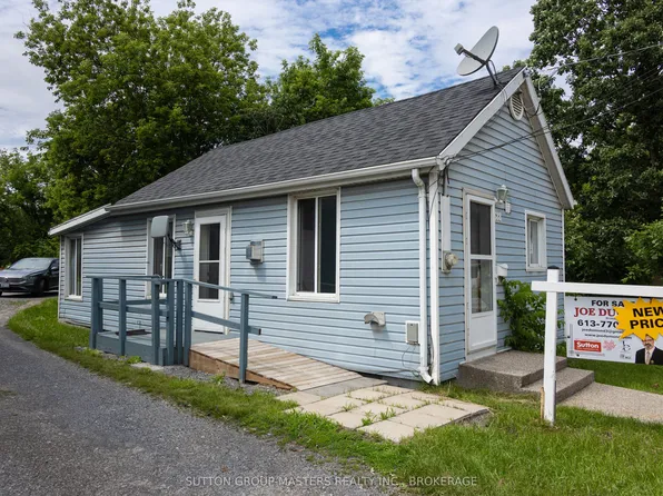 688 Montreal St, Kingston, ON K7K 3J4