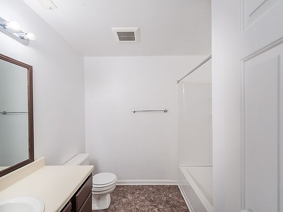 2nd image of 2623 Hitchcock Dr