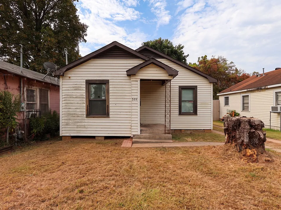504 Yarborough St