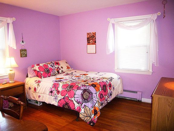 5th image of 11 Bassett Pl
