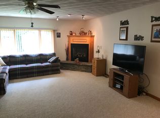 7600 Pea Ridge Rd, Hillsboro, OH 45133