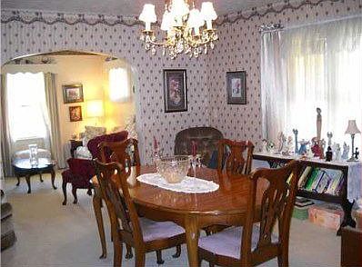 4th image of 1331 Valley View Dr