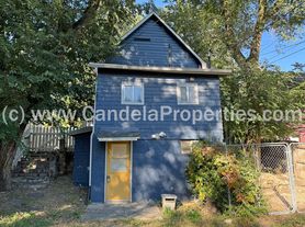 523 N Walnut St, Colorado Springs, CO