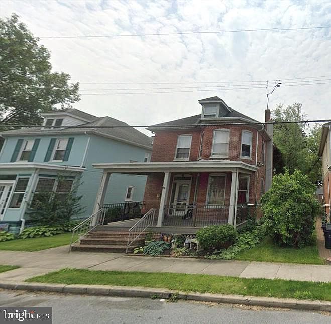 1st image of 554 E Liberty St