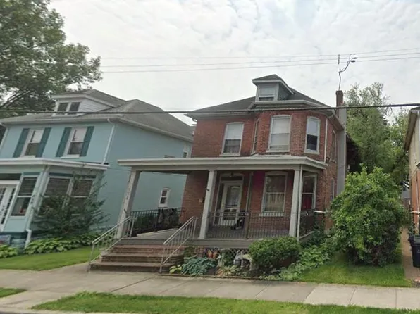 554 E Liberty St, Chambersburg, PA 17201