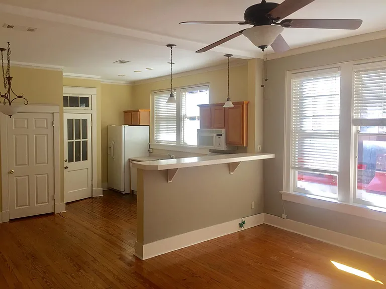1419 Main St #B — Photo 9