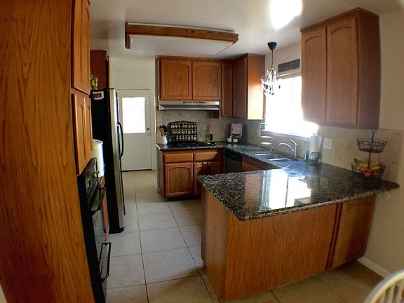 4th image of 2553 Clearlake Way