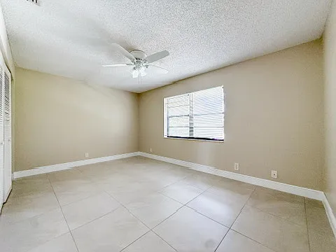 1515 N Federal Hwy #8 — Photo 9