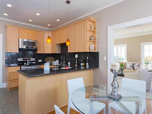 5th image of 1028 Hollywood Ave #1028
