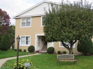 1111 Court Ln APT C, Goshen, IN 46526