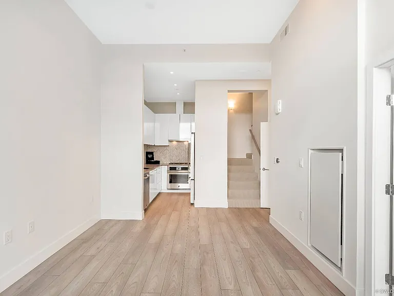 3559 E Kent Ave N #Townhouse 3 — Photo 7