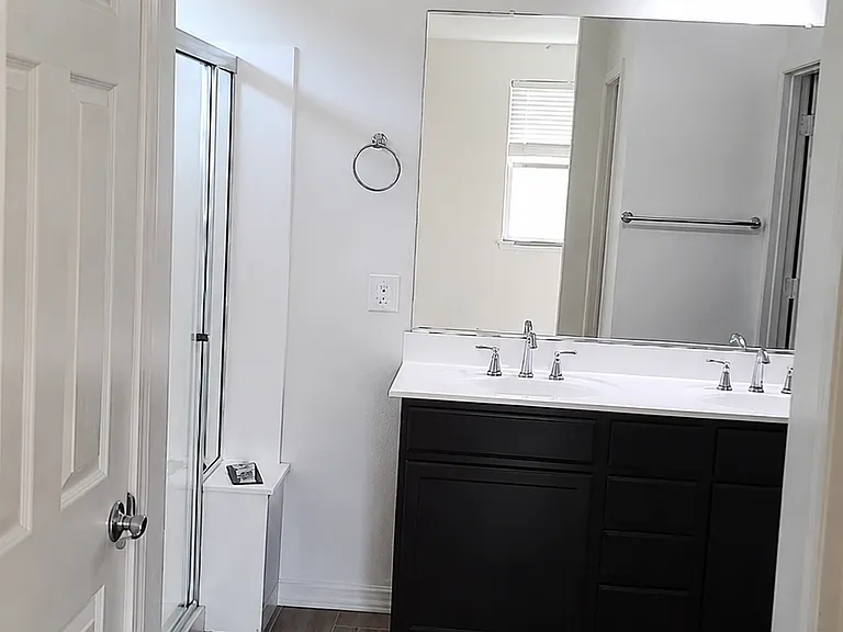 7224 S 33rd Ln — Photo 16