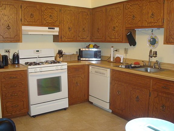 3rd image of 8248 W 160th Pl #1E