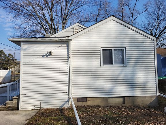 3rd image of 10124 Pelham Rd