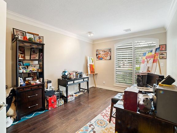3rd image of 15511 Stable Oak Dr