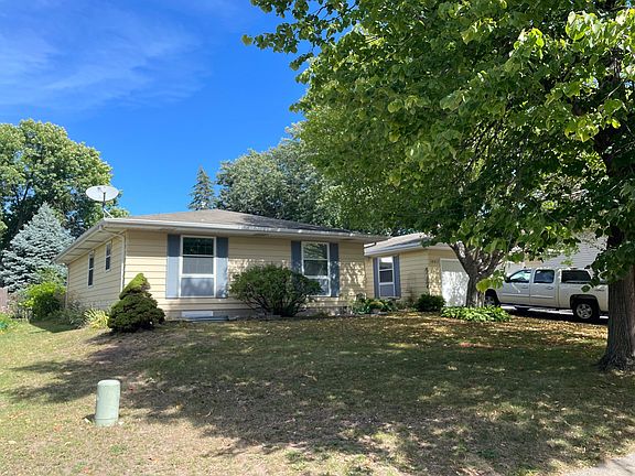 2nd image of 1963 Warbler Ln