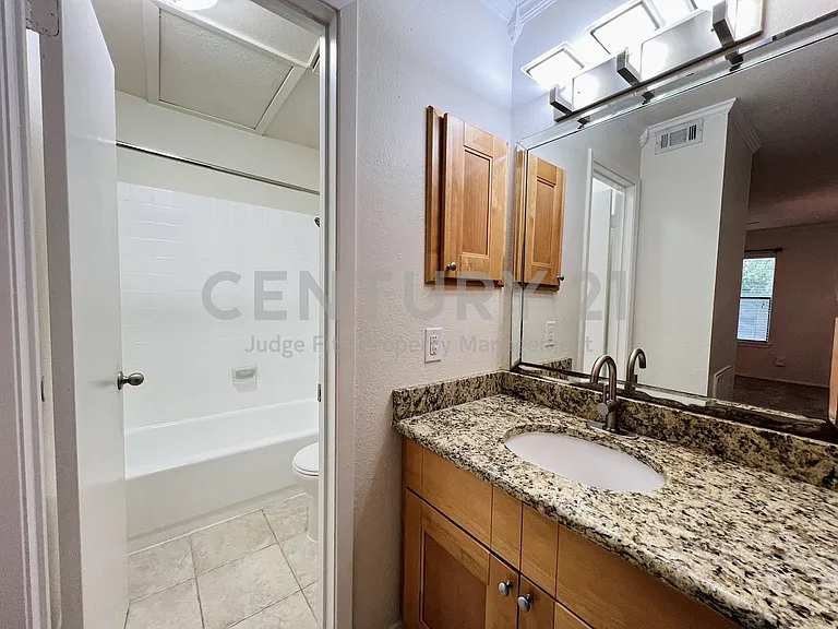 5759 Cedar Creek Dr — Photo 23