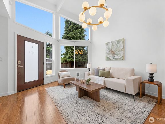 5th image of 10530 124th Avenue NE