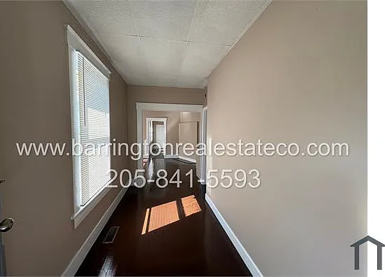 4 bed, 1320 sqft, $965 — Photo 2