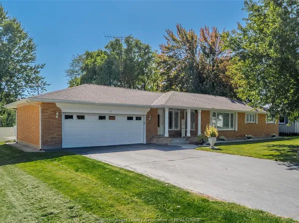 15 Bond Ave, Chatham Kent, ON N0P 2L0