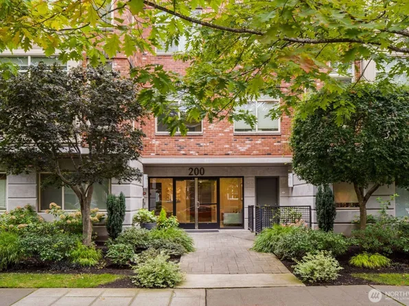 200 W Comstock Street #303, Seattle, WA 98119
