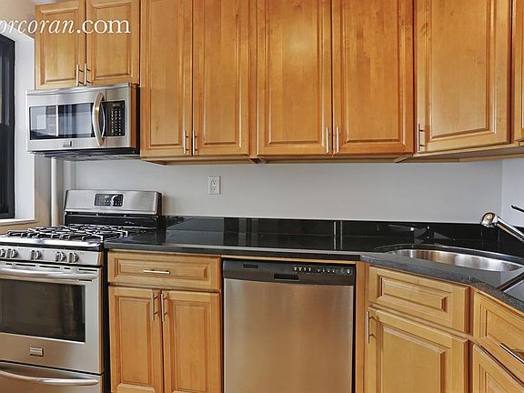 4th image of 345 Clinton Ave APT 6E