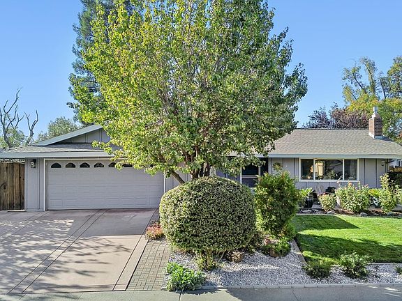 2nd image of 3422 Breton Ave