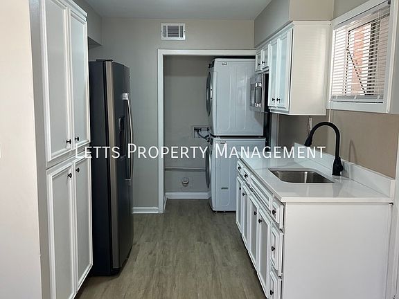 4th image of 2503 Blan St