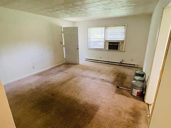 3rd image of 7384 Kirby Cres #A