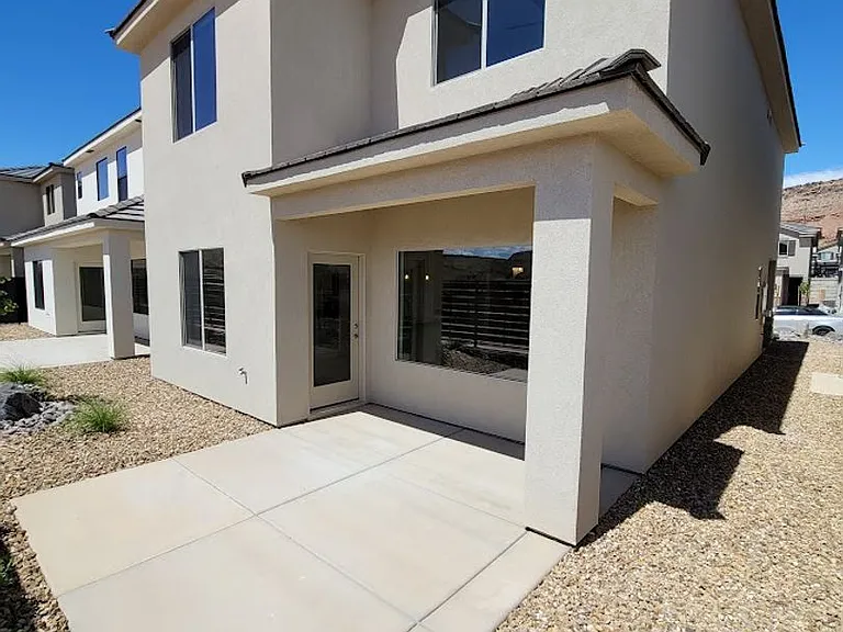 515 S Stewart Creek Cv — Photo 31