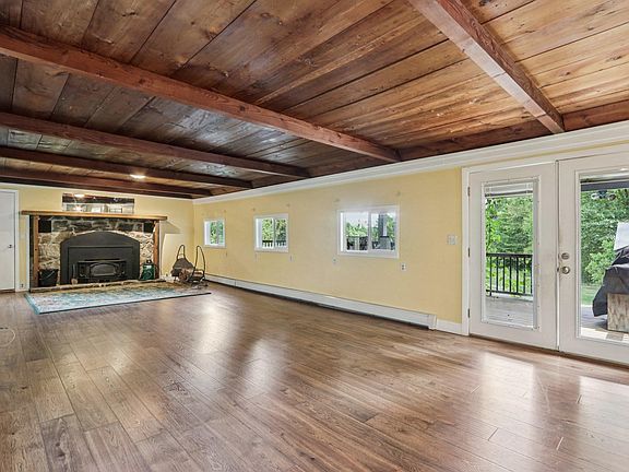 5th image of 60 Ledge Farm Road